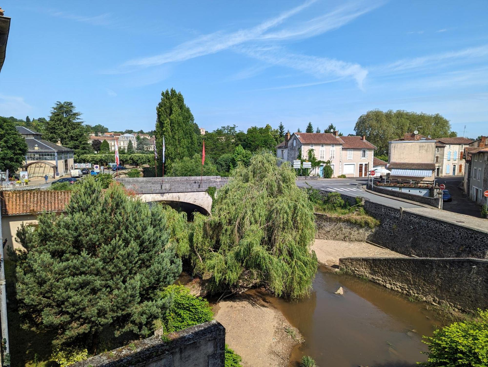 Manoir Des Arts Bed & Breakfast Confolens Luaran gambar